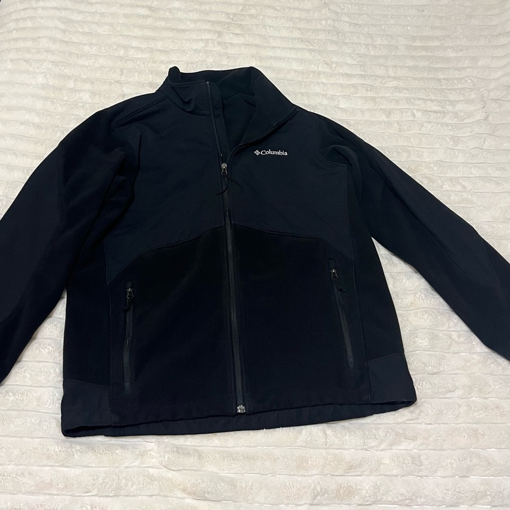 Columbia Men's Dark Performance Jacket